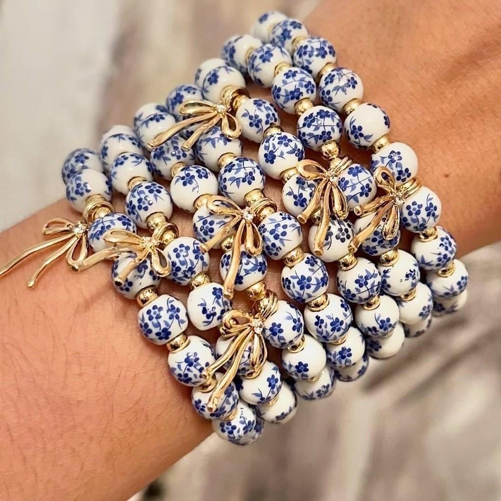 Chinese Style Blue And White Porcelain Bead Bracelet With Butterfly Pendant Handmade For Gift Travel Souvenir