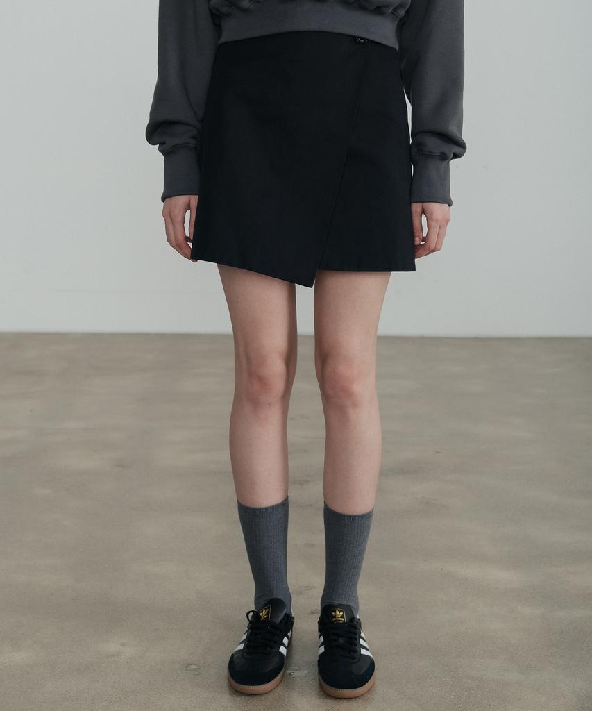 Hardcore Happiness Two-Button Wrap Skirt_Black