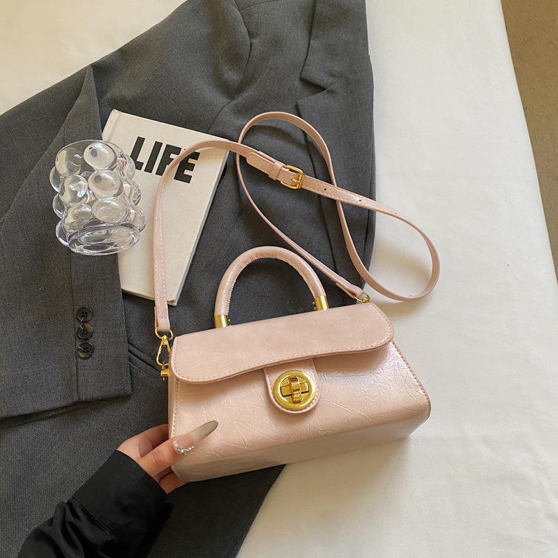 Premium Sense Portable Small Square Bag Women's New Popular Versatile Shoulder Messenger Bag Retro Commuter Bag