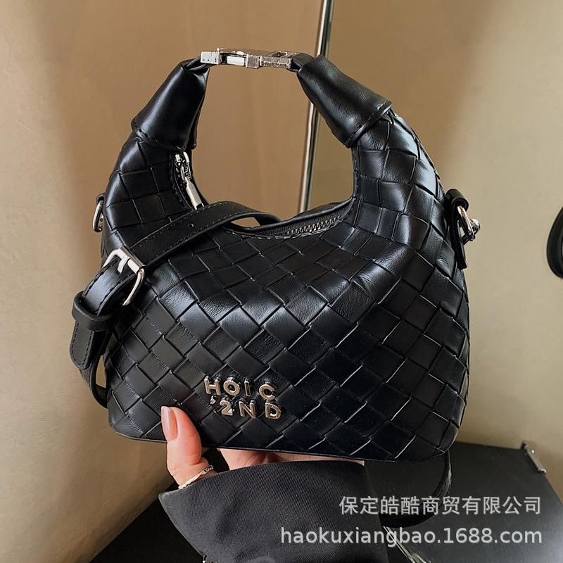This year's popular bag 2025 new casual handbag high-end casual versatile shoulder messenger bucket bag