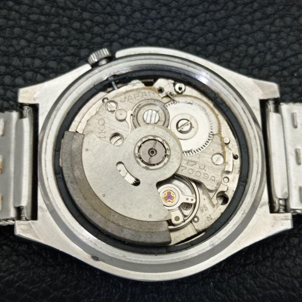 SEIKO 5 AUTOMATIC 7009A JAPAN MENS VINTAGE BLACK COLOR DIAL WATCH a701539-5 R206b-a701539
