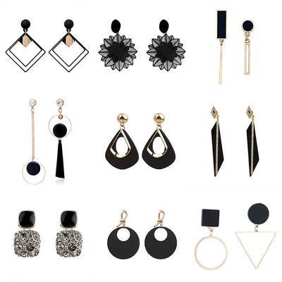 Black Hanging Long Earrings for Women Triangle Square Statement Drop Earrings Boucle Oreille Femme Fashion Jewelry