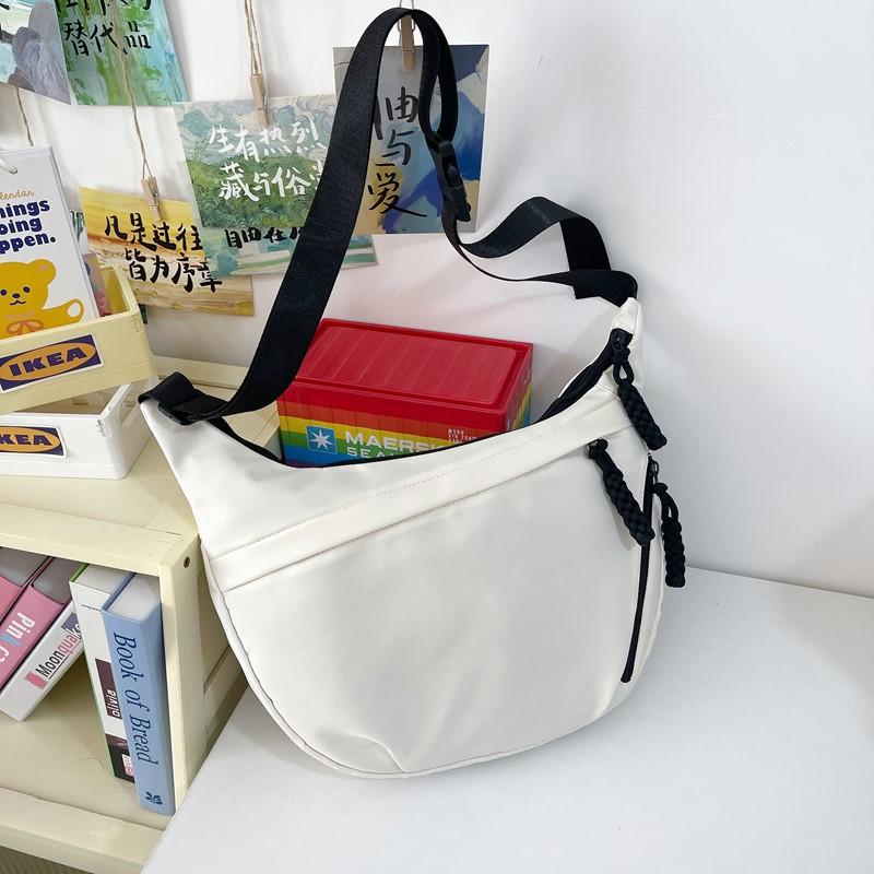 

Bag New Casual Light Crossbody Bag Ladies Versatile Large Capacity College Students Commuting Single Shoulder Dumpling Bag