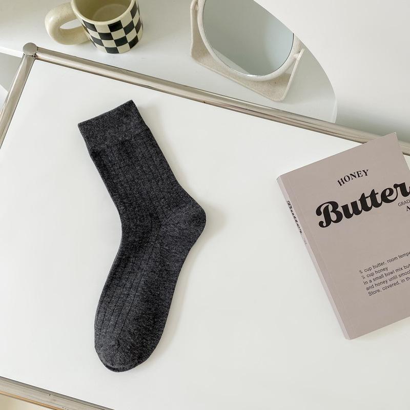 White Socks, Ladies' Pull-out Pile Socks, Mid-calf Combed Cotton Anti-pilling Socks, Spring and Autumn Trendy Simple Socks