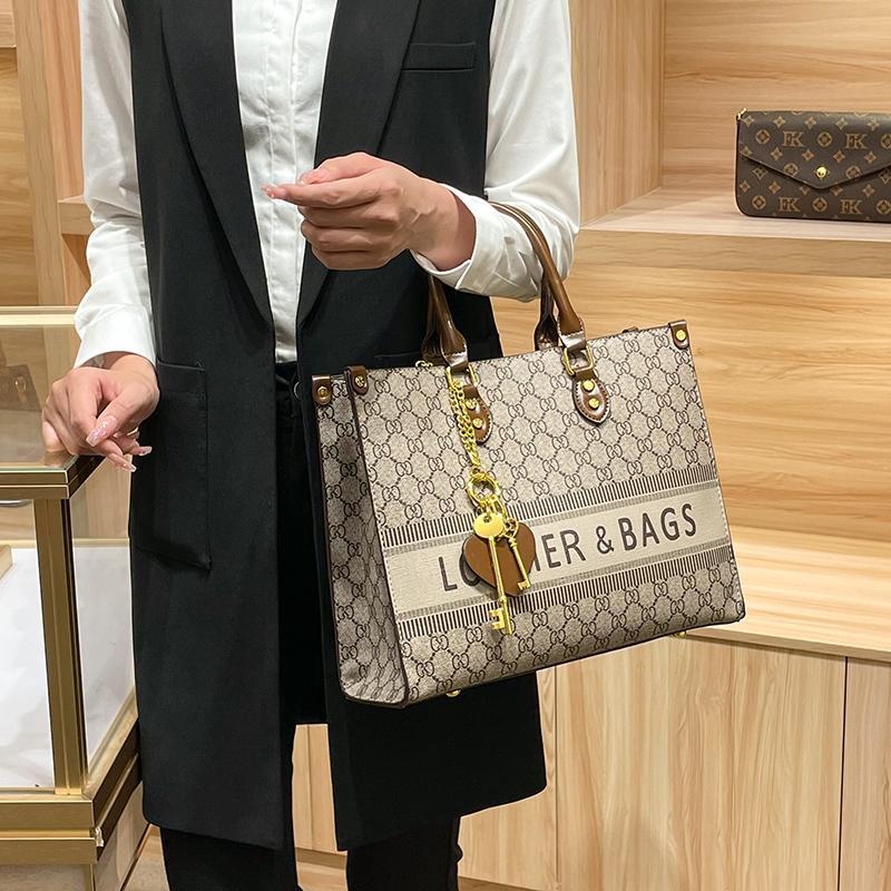 Women's Autumn/winter Fashionable Commuting Crossbody Bag, Large Capacity Leather Shoulder Tote Bag, Trendy