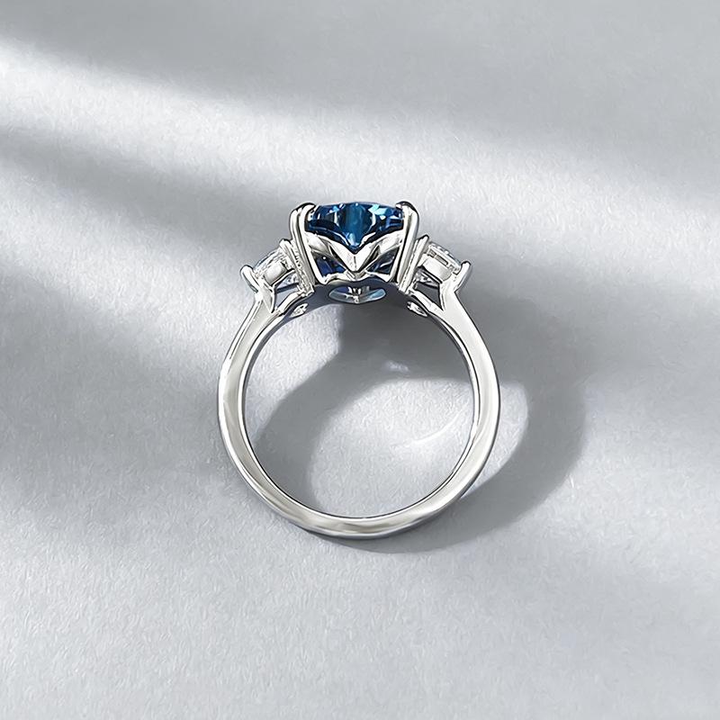Xiancan Jewelry S925 Silver Heart-Shaped Blue-Gray Diamond Three-Stone Ring