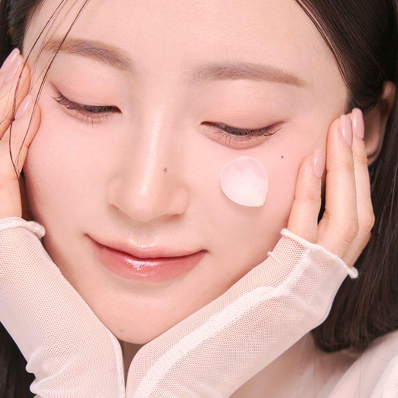 Bloom in Coverfit Cushion