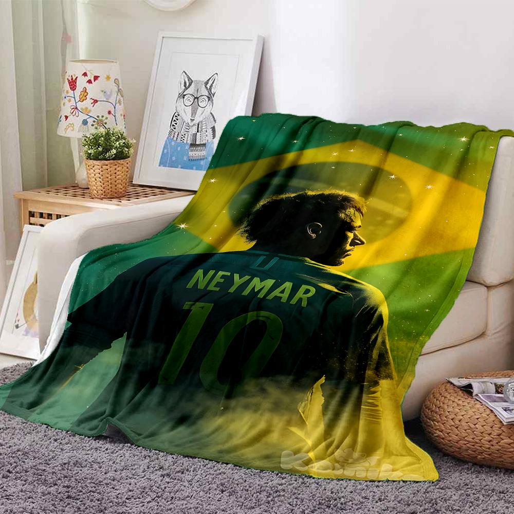 Atmungsaktive und warme Flanelldecke mit Aufdruck einer brasilianischen Fußballlegende, ein stilvolles Geschenk für Zuhause, geeignet für Zuhause, Büro und als Tagesdecke. 15a133
