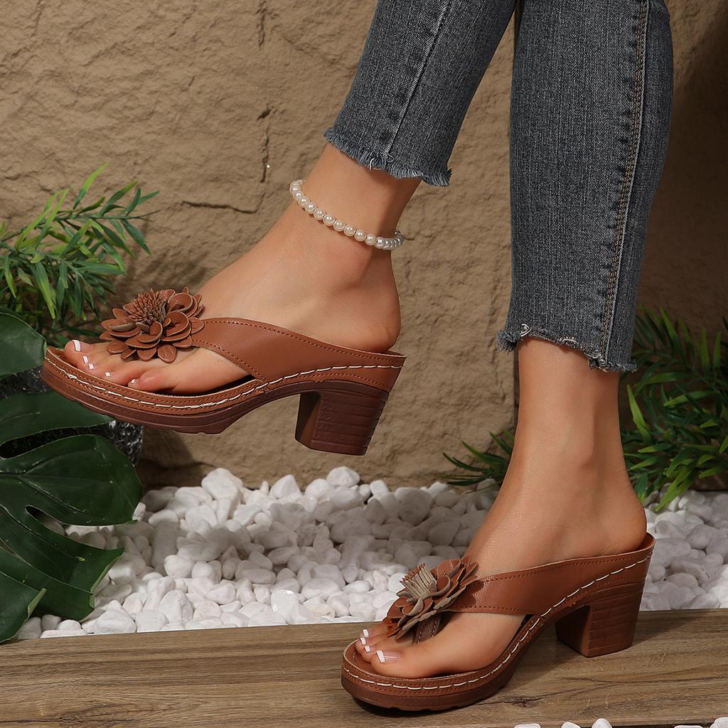 Plus Size Shoes for Women 36-43 Summer Fashion 2026 Women Round Toe Slip on Platform Med Heel Sandals Casual Women Slippers