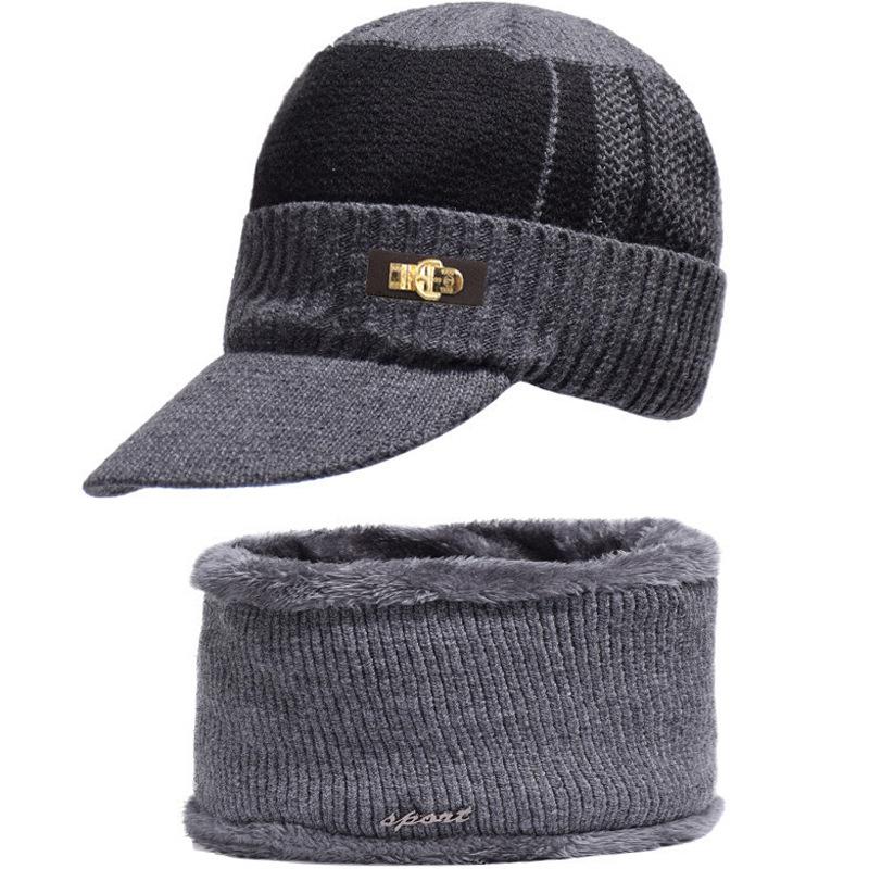 Men's and women's winter ear protection hats, outdoor warm and windproof duckbill hats, travel cold resistant knitted hats