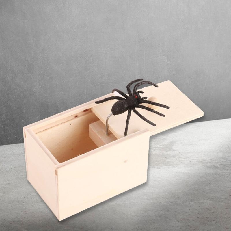 Novelty Joke Spiders In a Box Toy Lifelikes Surpriss Portable Accessory for Party Supplies and Office Supplies Pranks