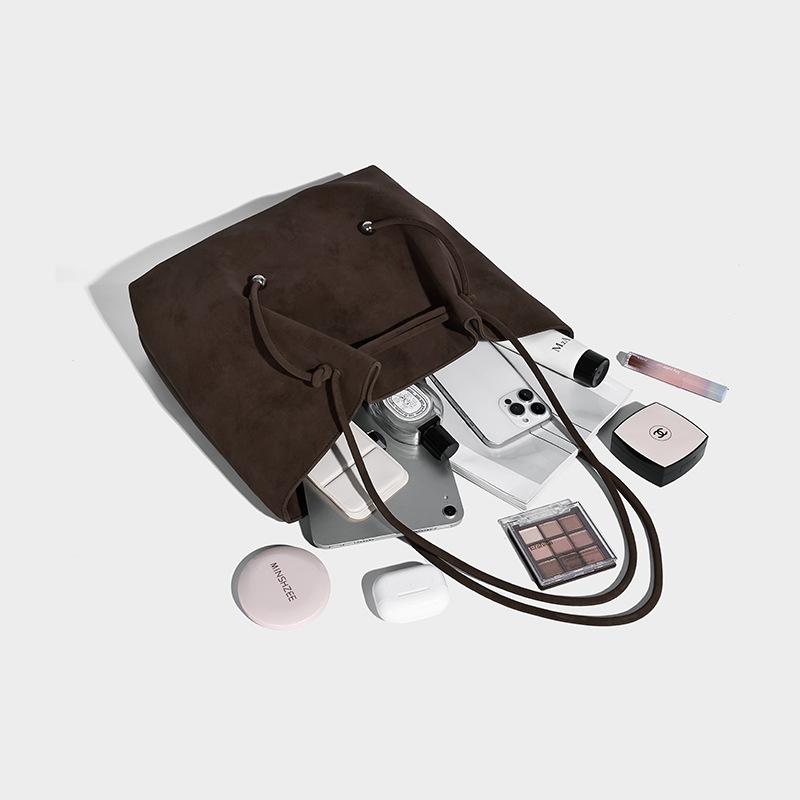 Tote Bag for Women, Large Capacity, 2025 New Simple Versatile Shoulder Bag, Casual College Student Commuting Bag