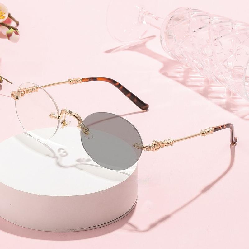 New Frameless Oval Photochromic Myopia Glasses Fashionable and Personalized Border Blue Light Glasses Diopter To -4.0