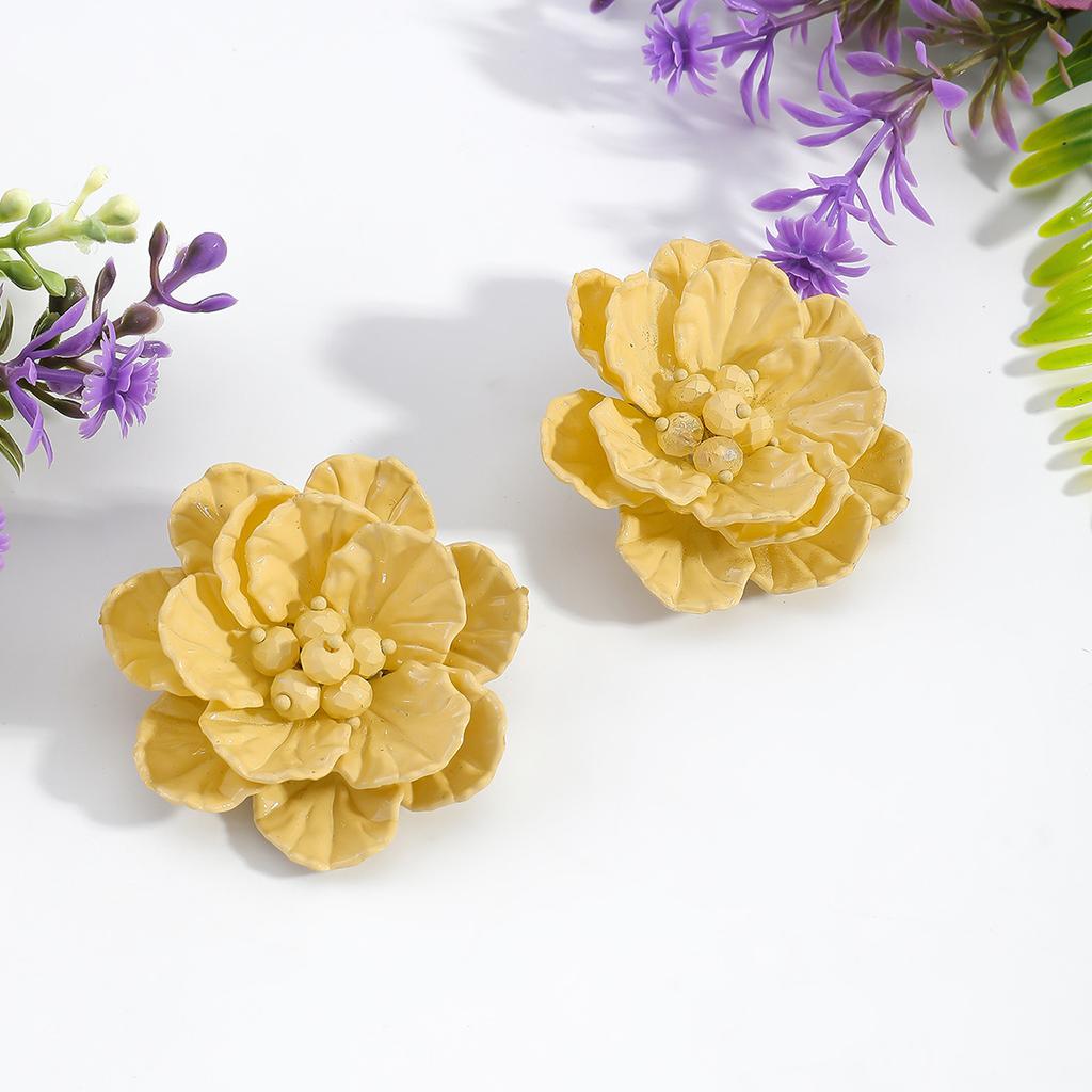 Retro double-layer handmade flower stud earrings personalized fashion three-dimensional petal temperament versatile small fresh earrings women