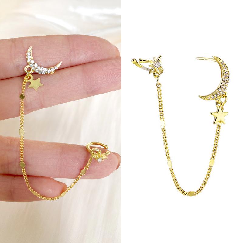 

Minimalist Star & Moon Ear Cuff: Trendy Influencer Design