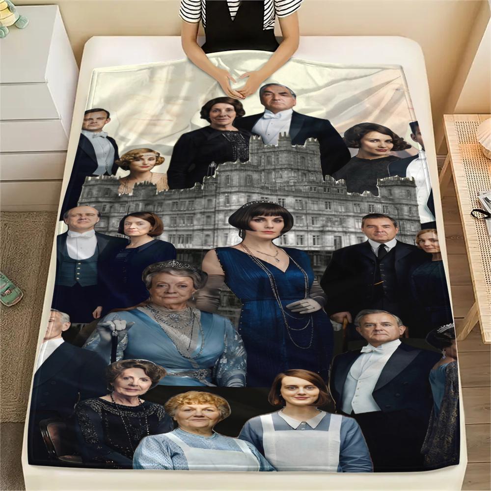 1 Stück Flanelldecke mit Downton Abbey Aufdruck, Hohe Qualität für alle Jahreszeiten, Heimdekoration, Wärme und Komfort, Perfekt für Weihnachtsgeschenke