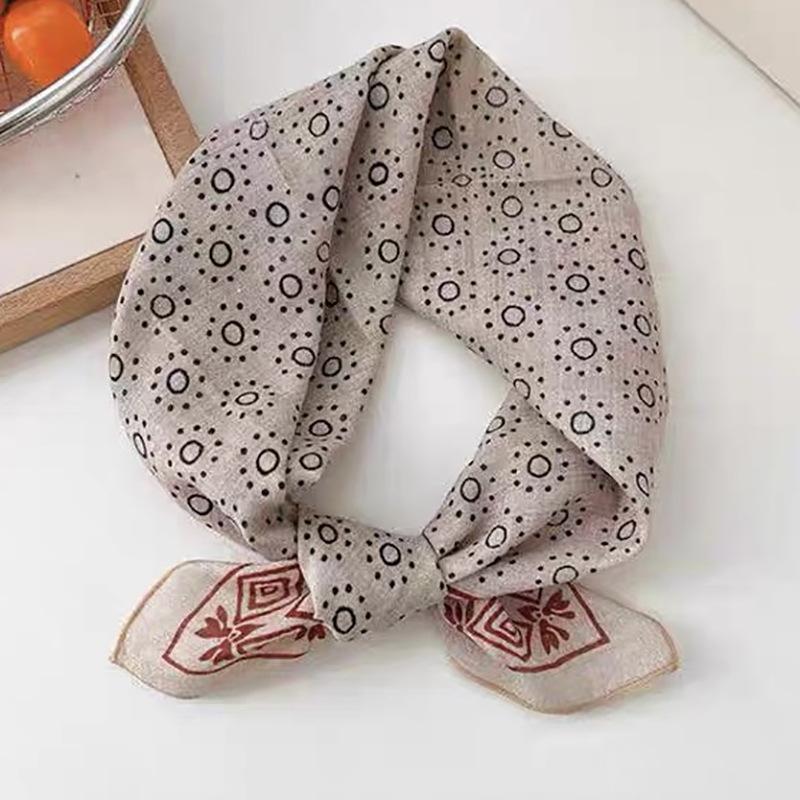 New Versatile Scarf Women's Cotton Linen Small Square Sweet Countryside Floral Lightweight Breathable Sunscreen Headscarf Wholesale