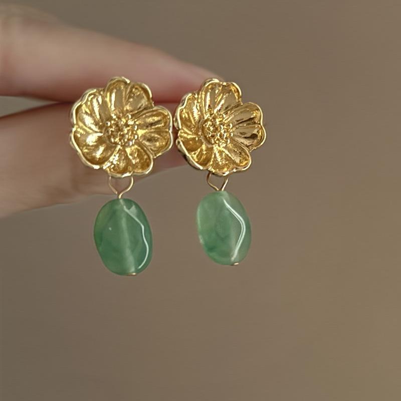 Water drop pearl flower earrings exaggerated antique earrings French retro court style earrings