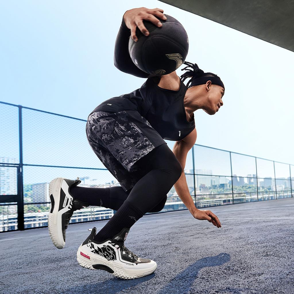 Li Ning Jie Ao, Black Flame Cushioning Slip Resistant Abrasion Resistant Low top Basketball Shoes Men's Black White ABFU019-6