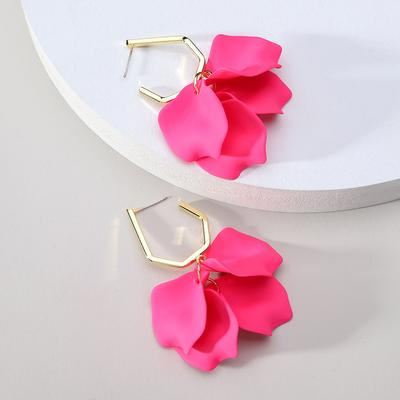 Orecchini insoliti per le donne Moda coreana Acrilico Petali di rosa Fiore DangleTrend Accessori di gioielli per feste di nozze di design di lusso
