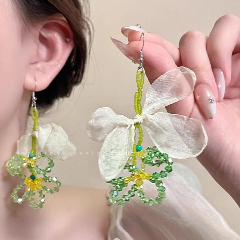 Spicy Girl Vibe: 2025 Sweet & Cool Niche Tassel Earrings - Chic & Slimming Long Design