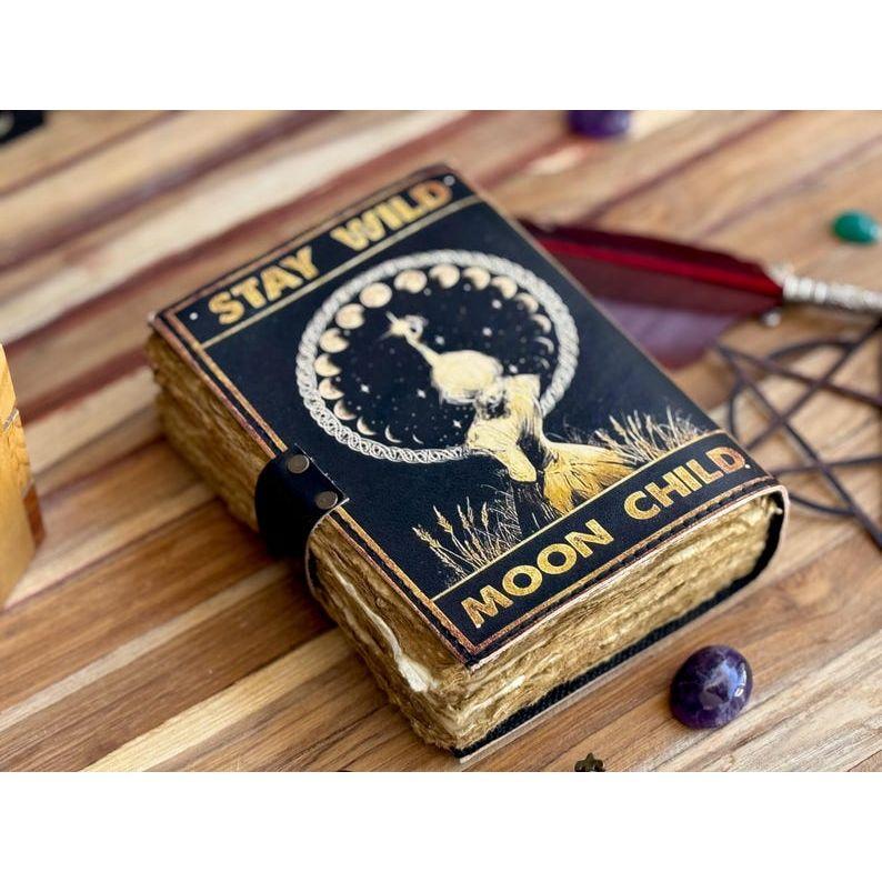 Slunce a měsíc Ručně vyráběný kožený deník Papír s ručním okrajem, Prázdná kniha kouzel stínů grimoár deník, dárek pro něj cestovní kniha