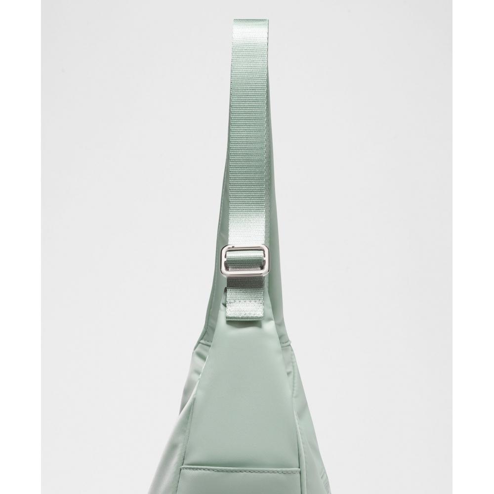 Lululemon City Essentials Shoulder Bag 4l Pelican