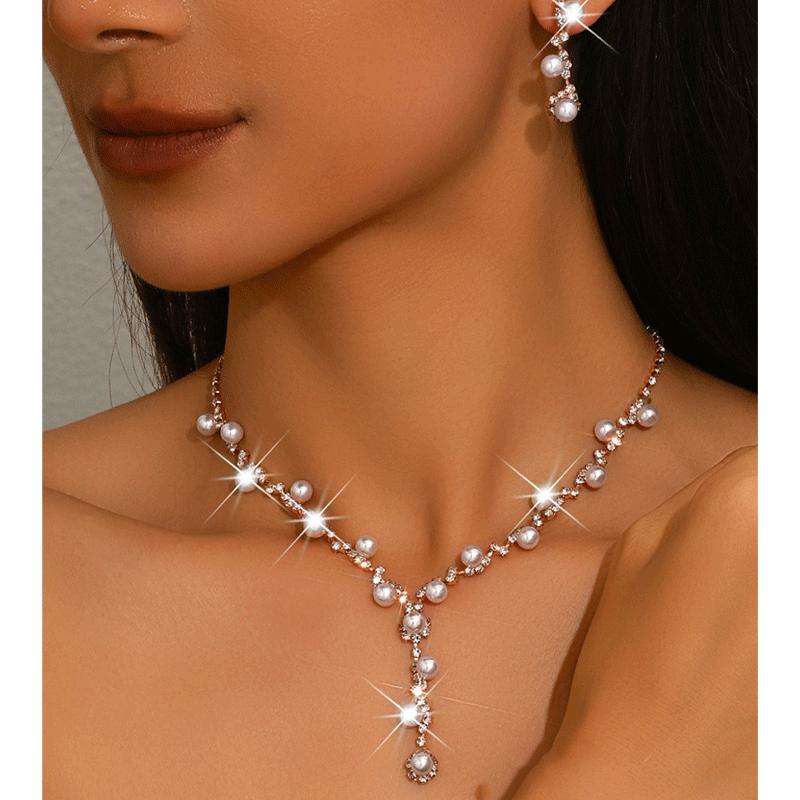 Delicate Claw Chain Necklace Earrings Bracelet Set Three-piece Pearl Clavicle Chain Dress Accessories
