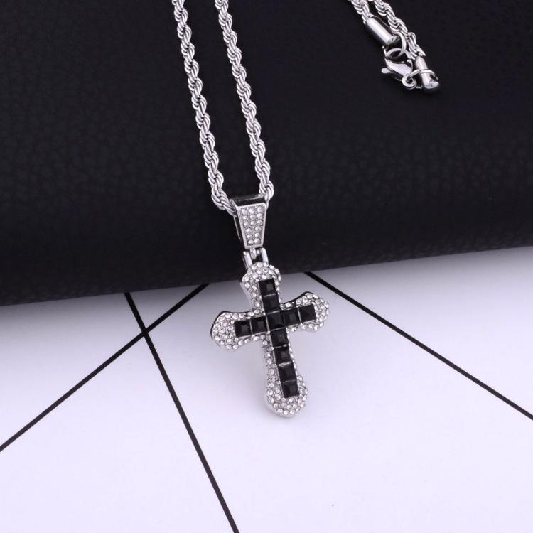 Voll besetztes Zirkon-Kreuz-Halskette - Hip-Hop Vielseitige Pullover-Kettenverzierung