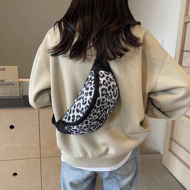 Γυναικεία τσάντα στήθους με στάμπα Leopard Τσάντα ώμου πολλαπλών λειτουργιών Τσάντα χιαστί