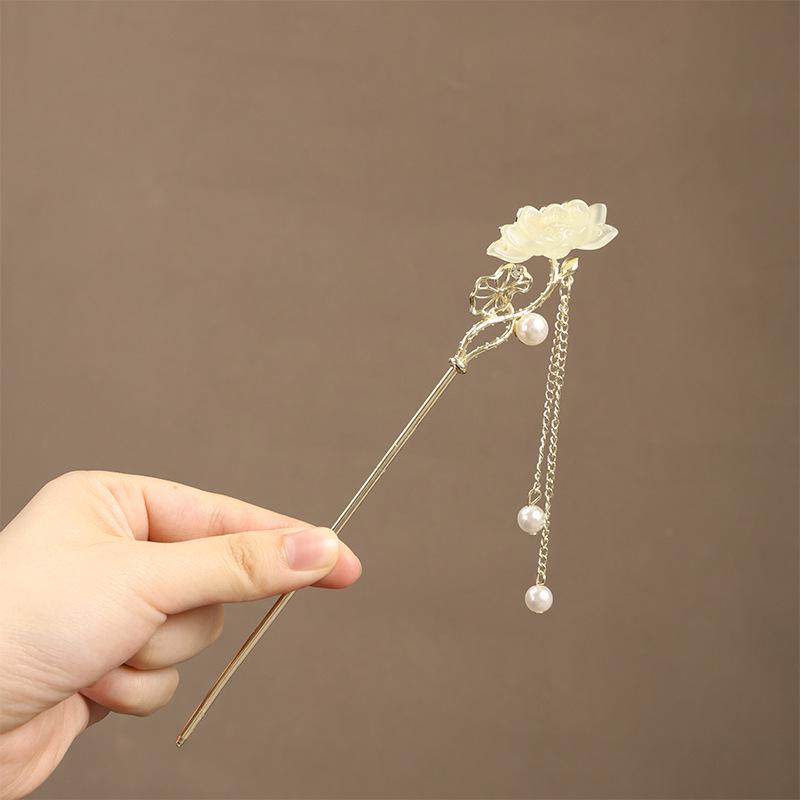 Vintage Chinese Style Hairpin for Updos - Elegant Retro Hair Stick with Tassel for Qipao