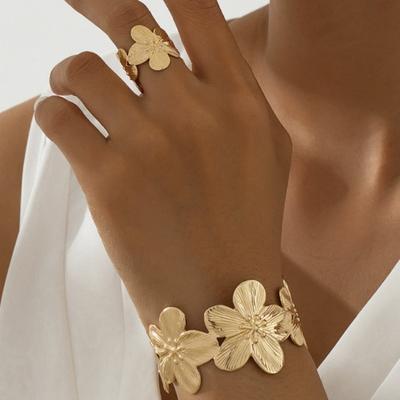 2 Fashionable and Elegant Flower Jewelry Sets, Metal Open Flower Bracelets, Rings, Accessories