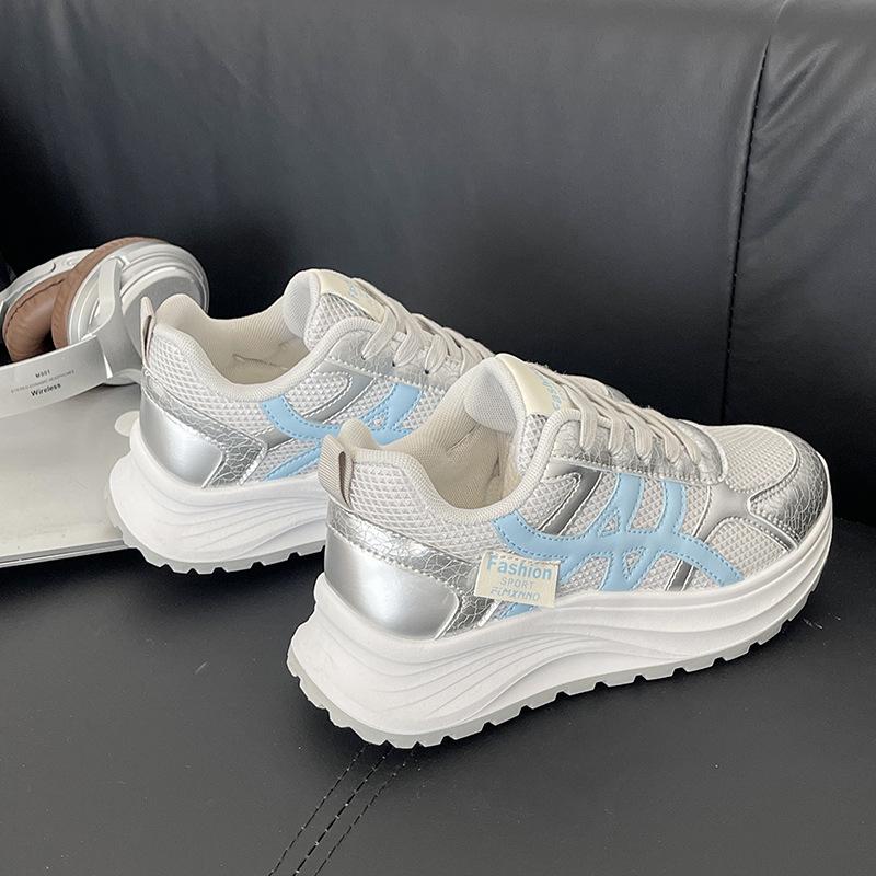 

Маленькие белые туфли женские весна и лето 2025 новые сетчатые дышащие туфли Форреста Гампа платформа легкие универсальные удобные спортивные туфли 40