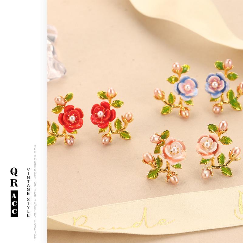 Exquisite Rose Gold Pearl and Leaf Earrings for Women