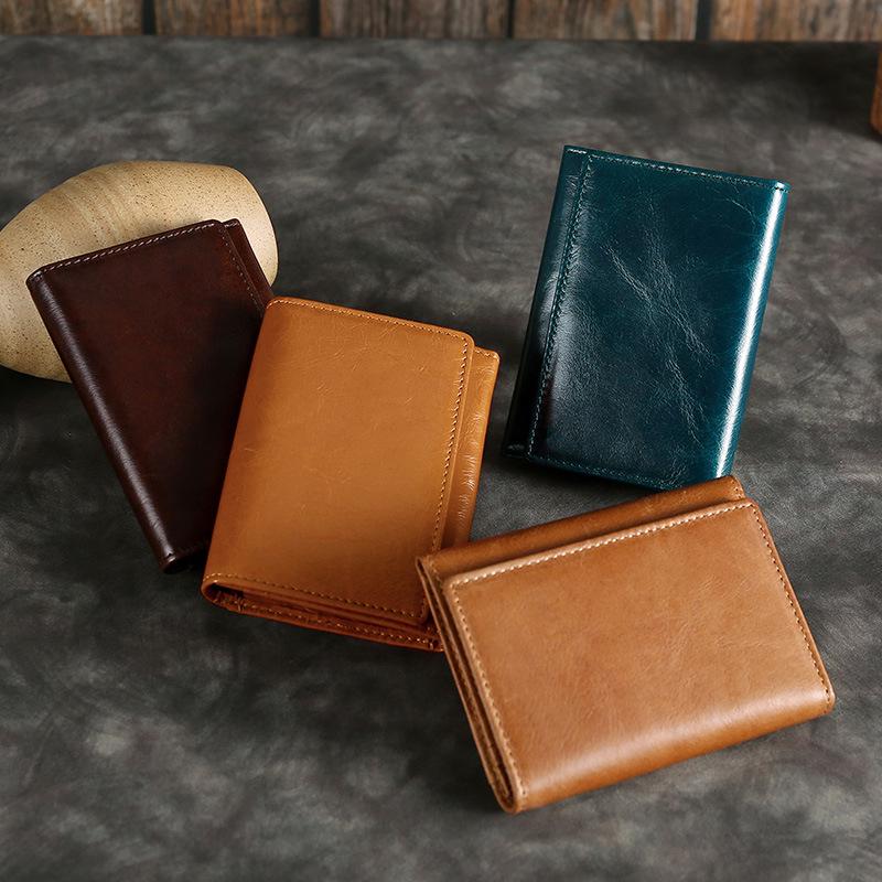 "RFID Leather Card Holder: Genuine Retro Cowhide, Multi-Card Slots for Men & Women"