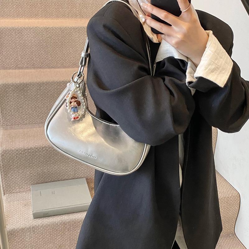 High-end niche bag women's summer new fashion messenger bag women's one-shoulder underarm dumpling bag
