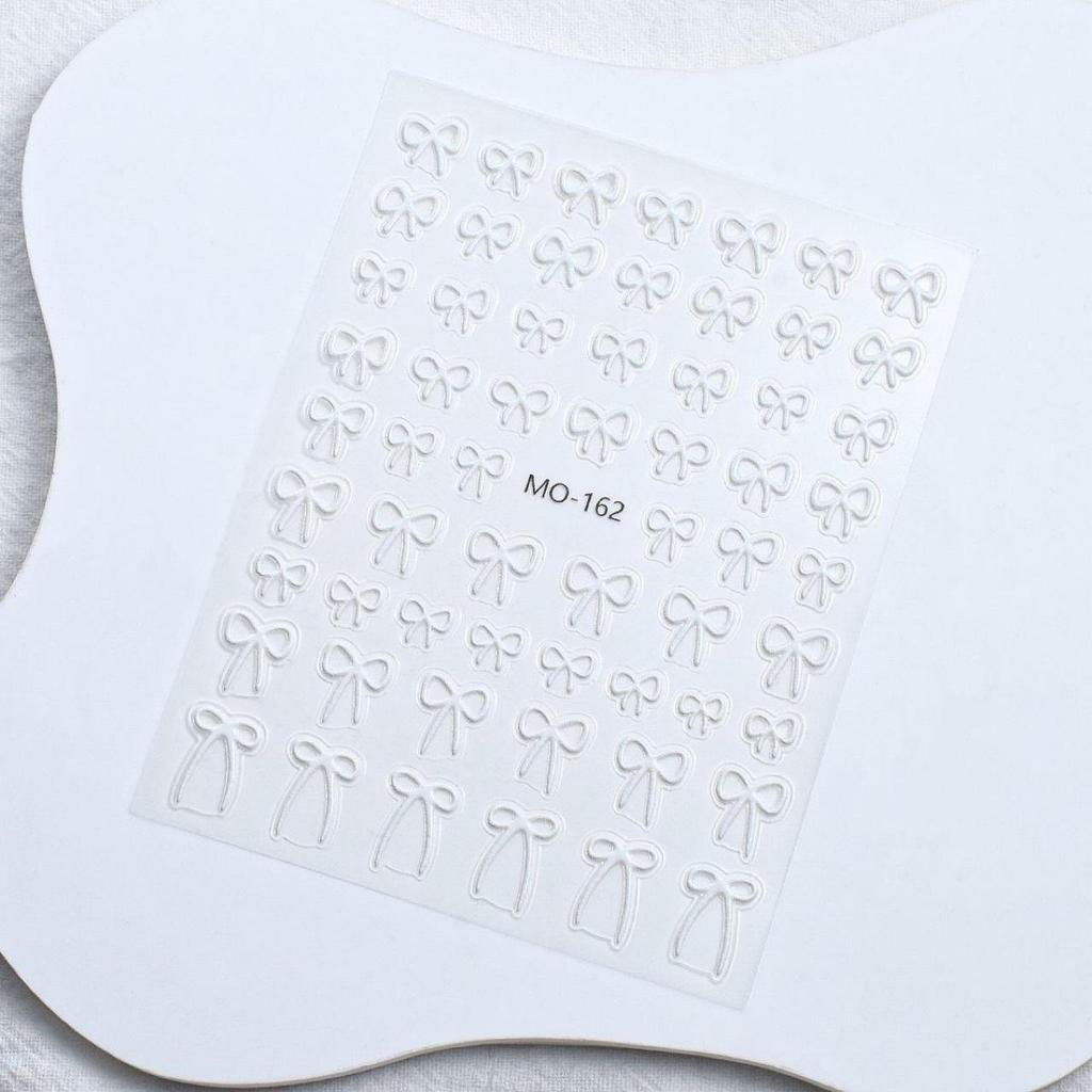 Naklejki na paznokcie Przezroczysty Miś: Minimalistyczny Design Kokardy 3D, Uroczy Czarno-Biały