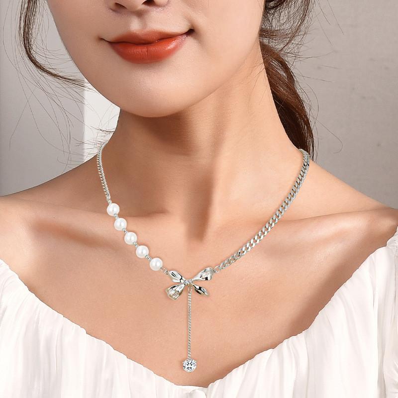 Elegant Pearl Bowknot Necklace For Women Featuring Trendy Tassel Design In Gold And Silver