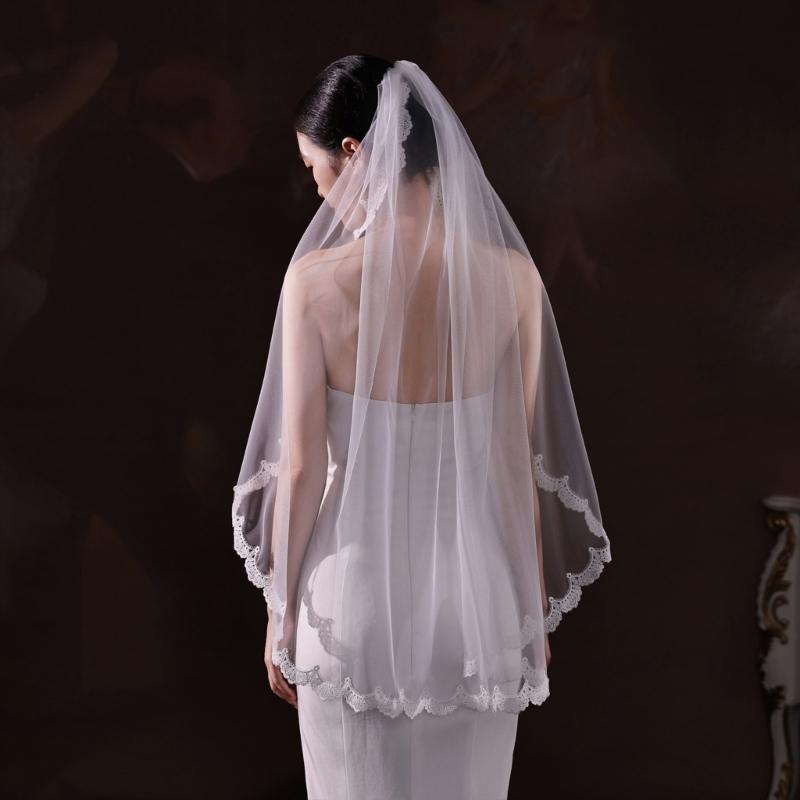 Romance Wedding Veils for Bride Seethrough Sheer Veils Headpiece With Lace Detailing and Hair Comb for Wedding Ceremony