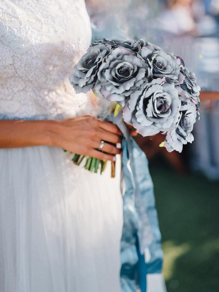 25 Bucăți Trandafiri Artificiali cu Aspect Real Flori Mătase Trandafiri Falsi pentru Buchet de Nuntă DIY, Petrecere a Miresei, Aranjamente Florale, Decorațiuni Mese Petrecere