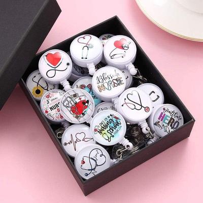 Porta badge identificativo retrattile per medici infermieri Porta carte da lavoro Accessori Pass per operatori sanitari Clip per carte dei dipendenti del personale