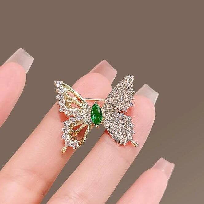 Fashion Shining Rhinestone Butterfly Brooches Suitable for Women's Exquisite Sparkling Brooches Lapel Diamond Jewelry Safety Pin PD1866