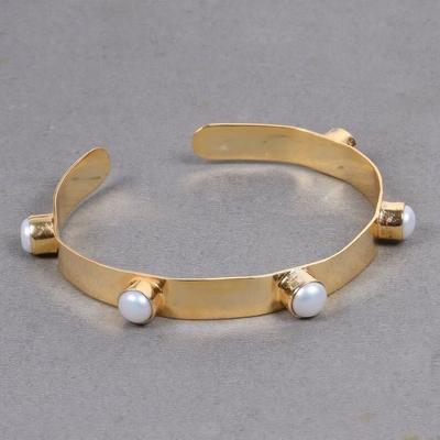 Weißer Perlen-Edelstein-Gelbgold-Armreif, handgefertigter Schmuck, Damenarmband, Geschenk für Sie, 925er Silberschmuck, Hochzeitsgeschenk