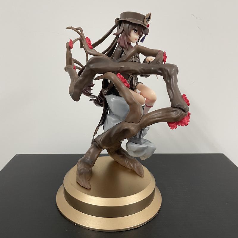 Walnut Anime Figurine: Snow Clearing Plum Fragrance Hu Tao & Master Klee Model Ornament