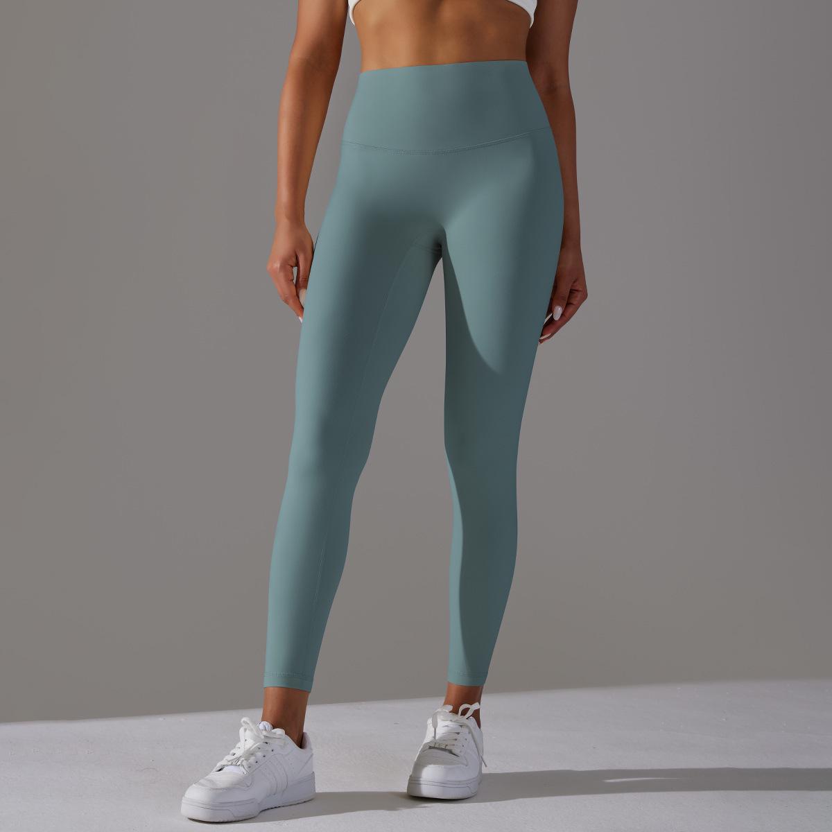 

Breathable Double-Sided Nude Yoga Capri Pants - High Waist, Hip-Lifting Fit for Fitness Small