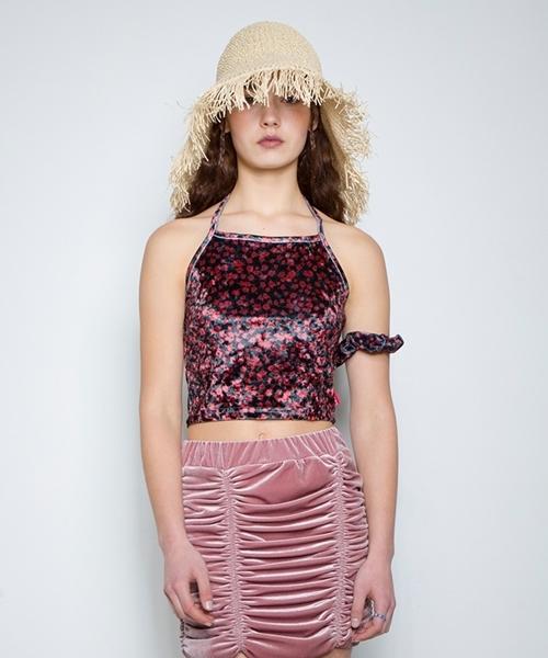 Fake Mama Velvet Flower Halterneck Top [Black] Sable