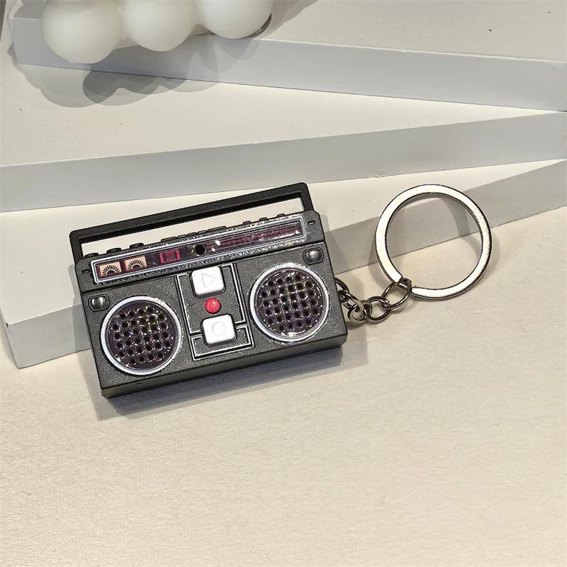 Funny Mini Radio Recorder Keychain Pendant Vintage Cassette Player Music Box Toys Creative Classical Bag Ornaments Keyring Gift