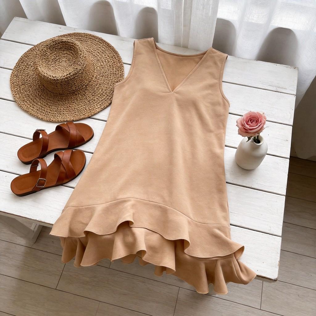 Casual Sleeveless V Neck Dress With Ruffle Hem For Summer Comfort