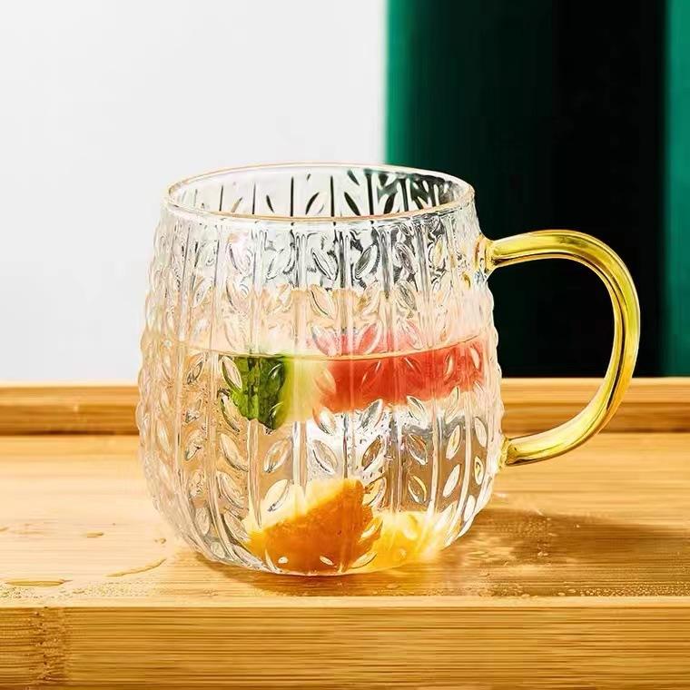 

Прозрачные желтые стеклянные чайные чашки с чеканкой в виде колоска пшеницы, большой вместимости, чашки для питья, чашки для чая с цветами, бытовые простые чашки 301-400ml