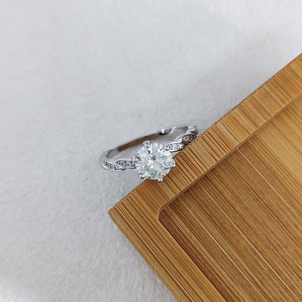 925 Sterling Silver Moissanite Six-Prong Women's Twin Flower Ring